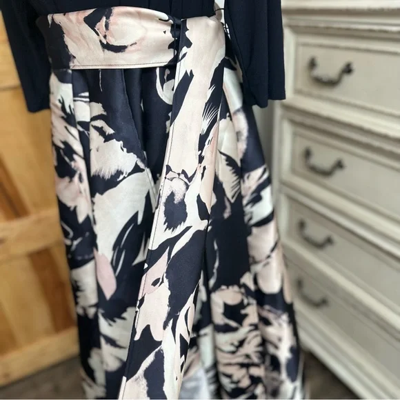 Navy and Pink R&M Dress - Picture 4 of 11